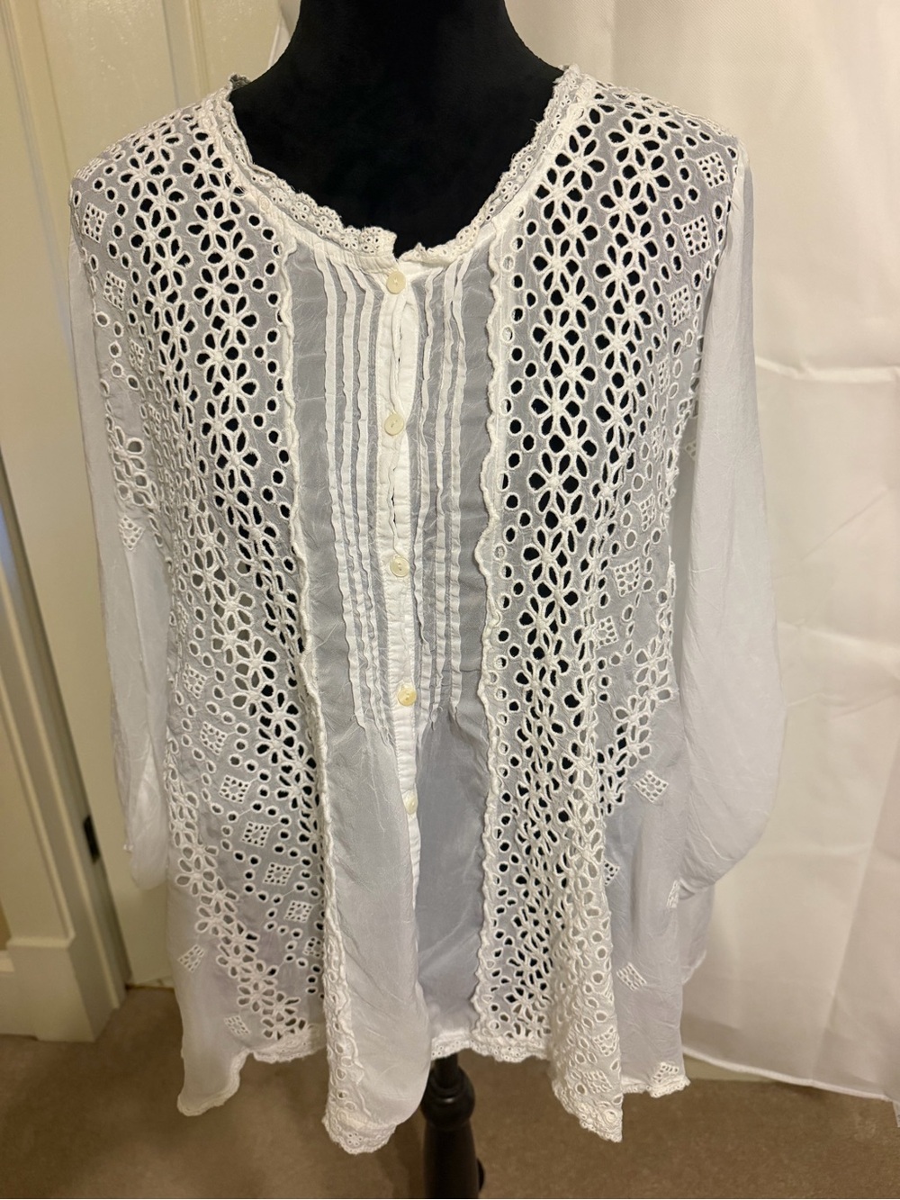 Johnny Was White Eyelet Lace Button-Down Blouse